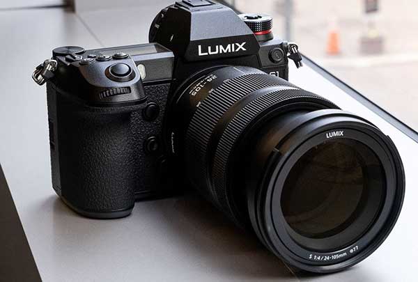 Máy ảnh Panasonic Lumix S1