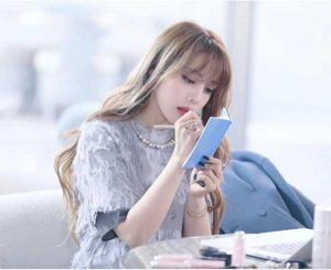 Top kiểu tóc màu nâu tây đẹp nhất hiện nay 1