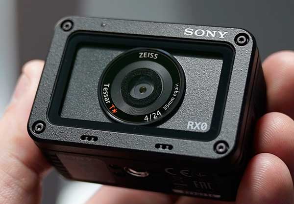 Camera Sony-RX0