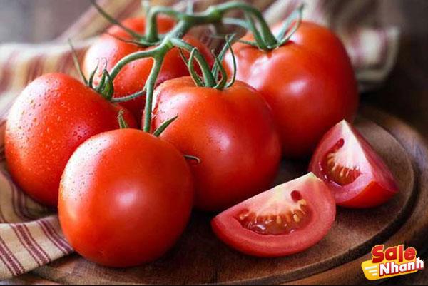 Se khít lỗ chân lông bằng cà chua
