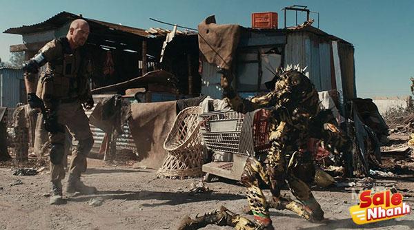 District 9 Reviews