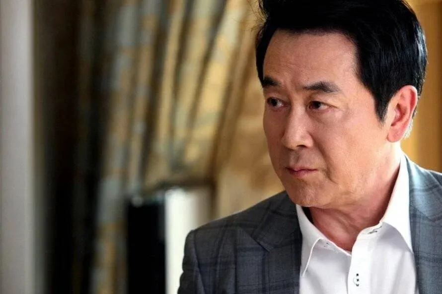 The girl's father (Han Jin Hee)