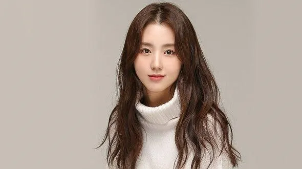 Yoon Ha Jeong trong vai Baek Seo Yi
