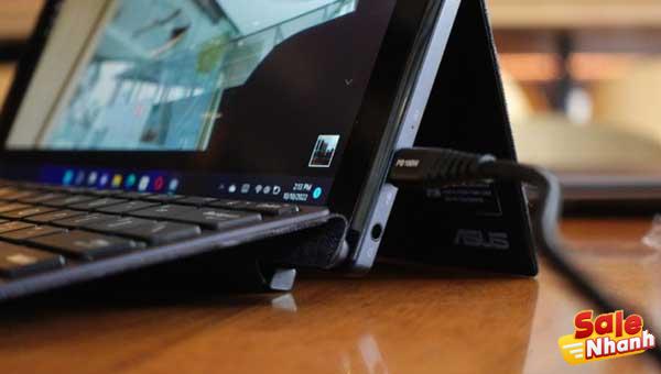 Port Asus ExpertBook B3000