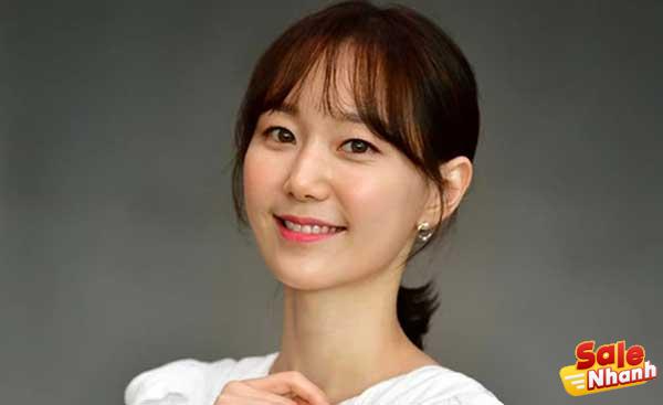 Lee-Yoo-Young